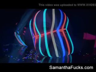 Samantha saint gets off